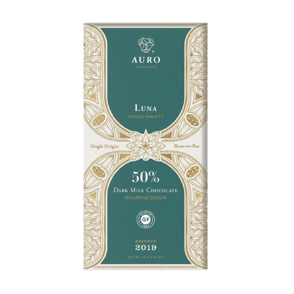 A dark milk chocolate bar in the Luna flavour from the Auro brand
