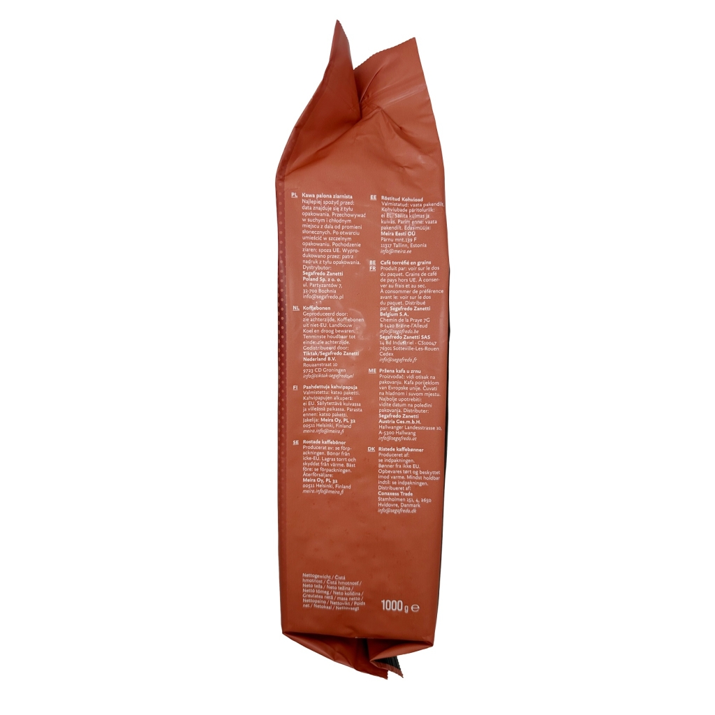 Zijaanzicht van een kilo zak koffiebonen van het merk Segafredo Selezione Crema
