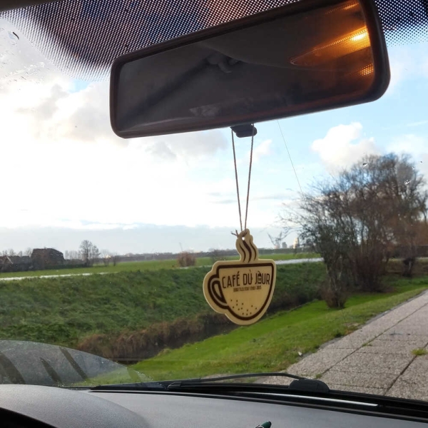 Luchtverfrisser voor in de auto met koffie & vanille geur